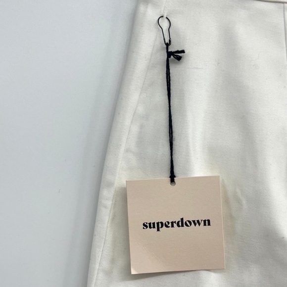 NEW REVOLVE Superdown High Rise Button Fly Shorts size M - Picture 6 of 7